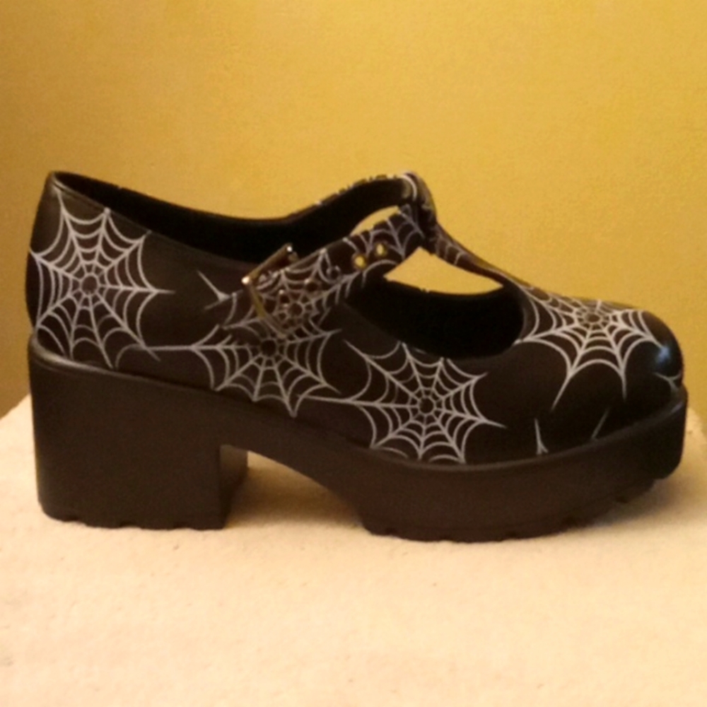 Grave Nexus SAI Mary Jane Spiderweb women's  heels. Brand: Kol Footwear